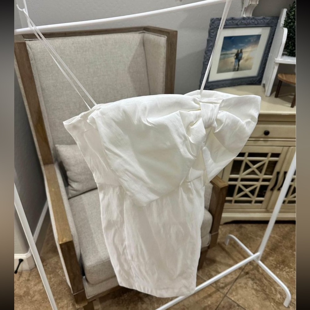 Off shoulder bow dress